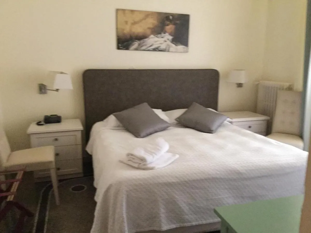 Hotel Miramare لافانيا