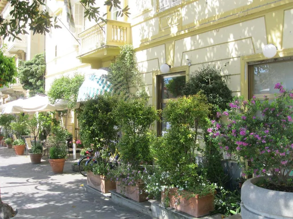 Hotel Miramare Lavagna 3*,